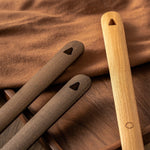 Elegant Wooden Shoehorn with Magnet – Convenient Shoe Putting-On