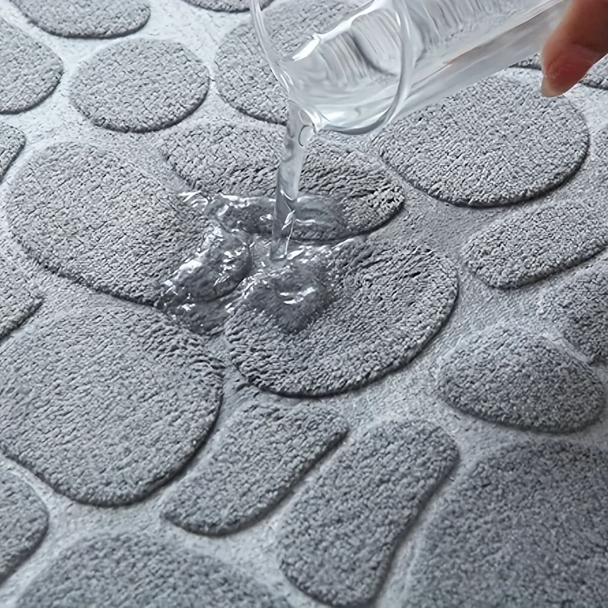 Large Non-Slip Bath Mat with Stylish Stripe Pattern for Safety and Comfort
