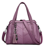 Elegant Leather Handbag | Roomy and Practical for Women