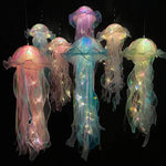 Shimmering jellyfish lamp for an atmospheric ambiance