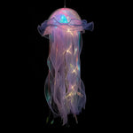 Shimmering jellyfish lamp for an atmospheric ambiance