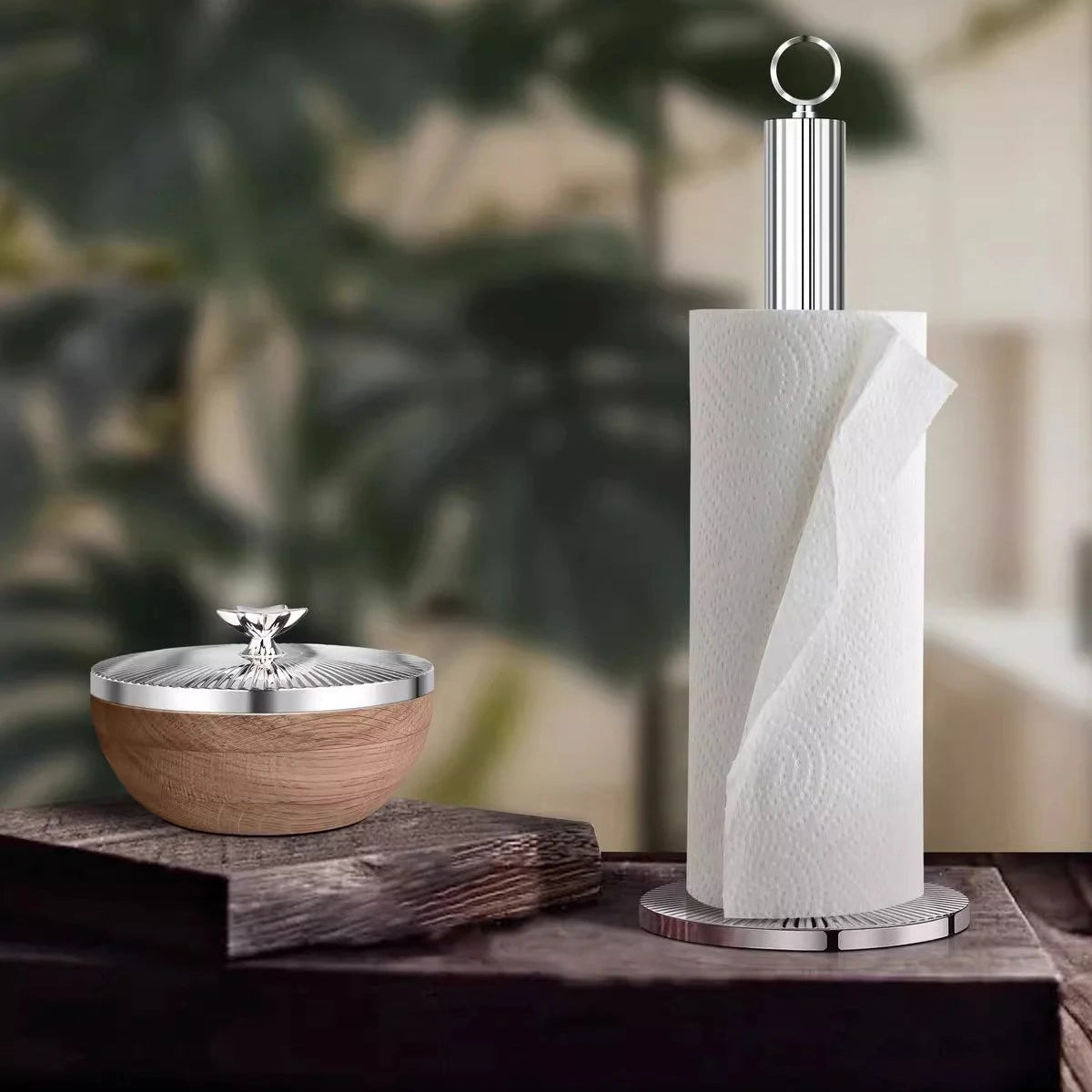 Stilvoller Küchenrollenhalter aus Edelstahl für moderne Küchen