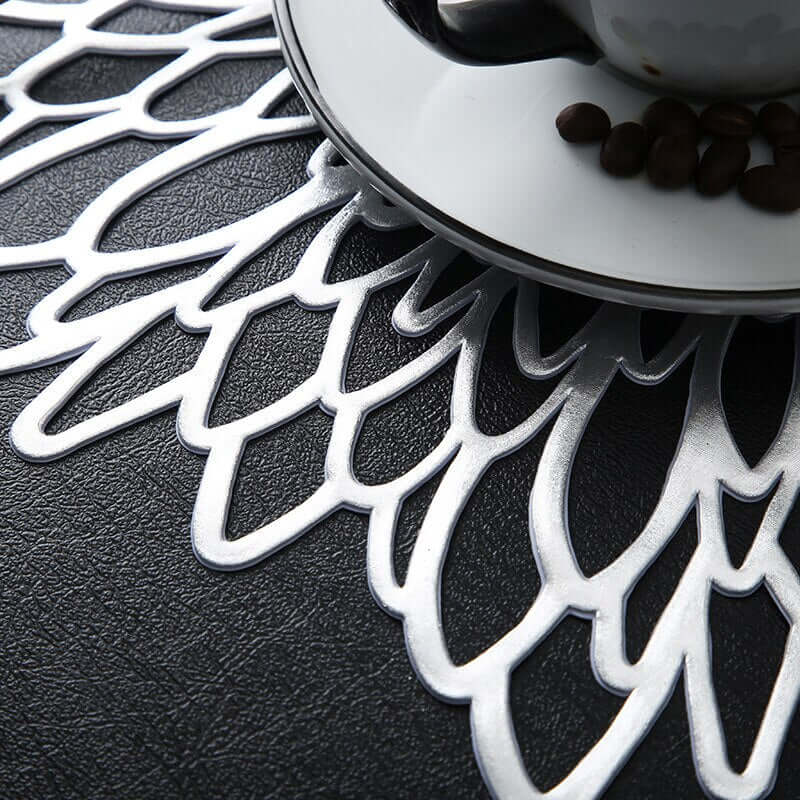 Elegante runde Tischsets aus PVC – Stilvolle Platzdeckchen für Ihr Esszimmer