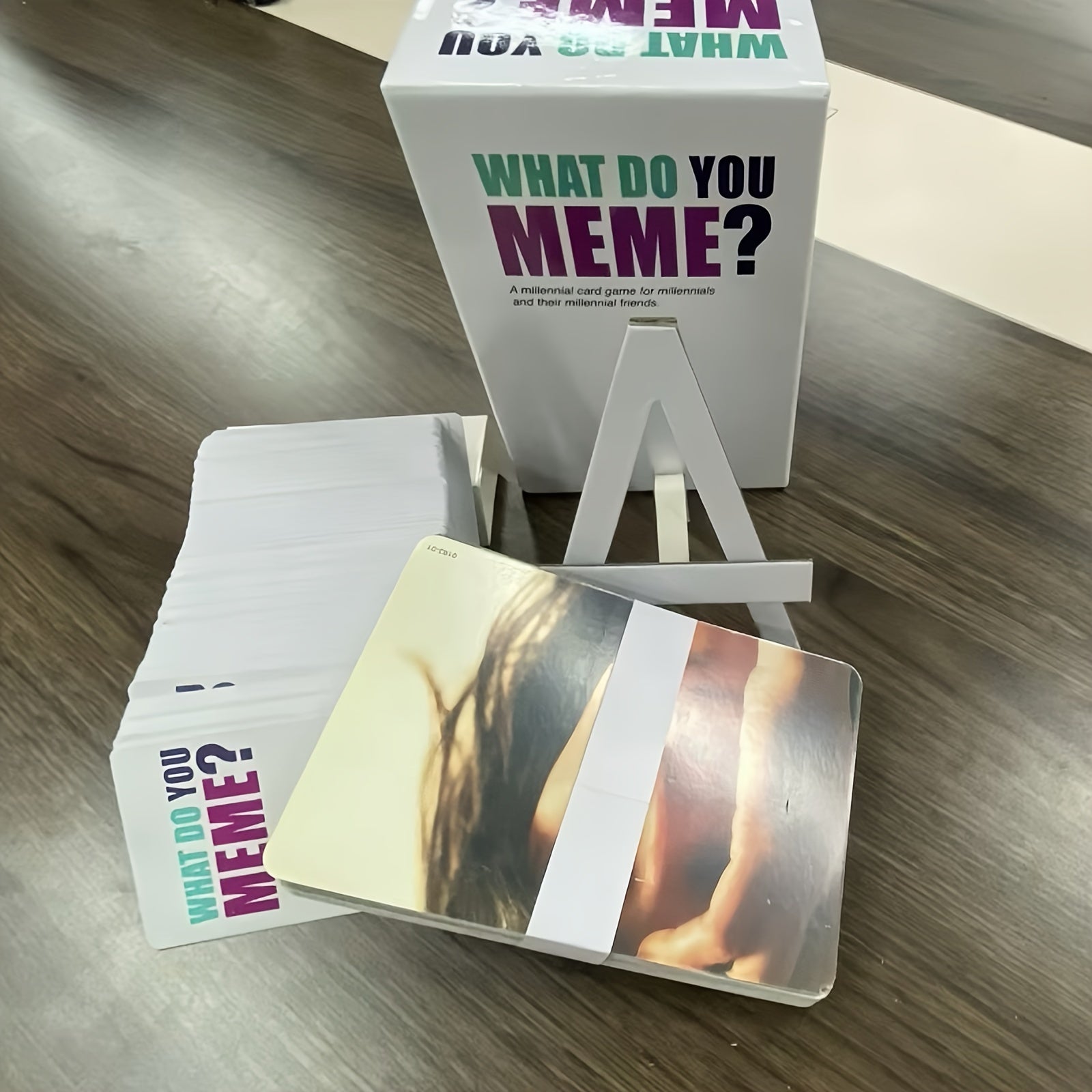 MemeMeister - Das Spiel für Meme-Fans! Millennials Edition