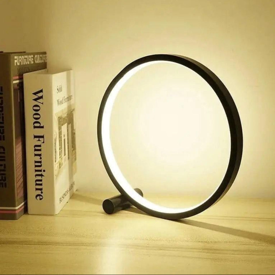 Kreisförmige LED-Lampe mit Anpassbarem Warmlicht für Entspanntes Wohnen