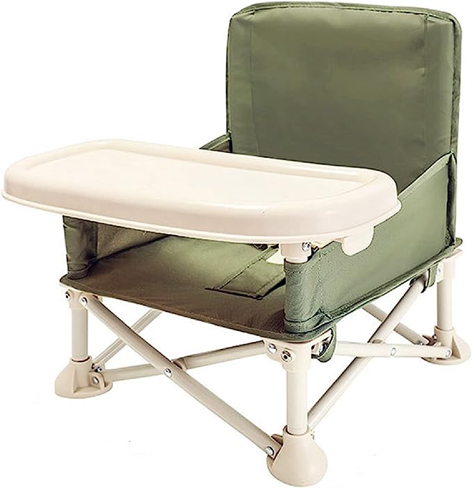 Bequemer Hochstuhl für Babys und Kleinkinder beim Camping