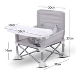 Bequemer Hochstuhl für Babys und Kleinkinder beim Camping