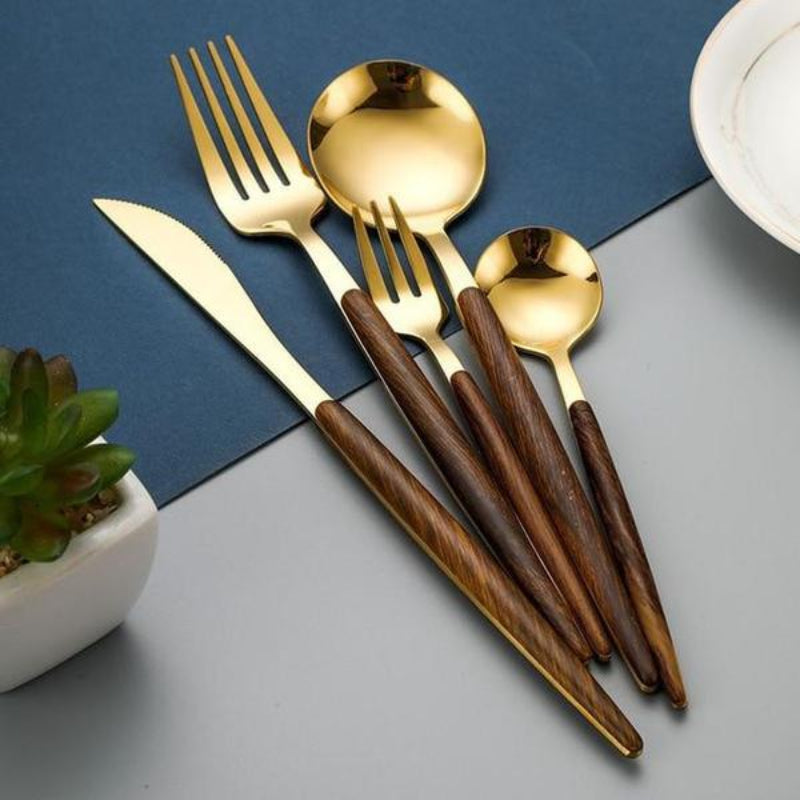 Elegantes Besteckset aus Gold und Holz – 5-teiliges Essgeschirr