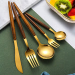 Elegantes Besteckset aus Gold und Holz – 5-teiliges Essgeschirr