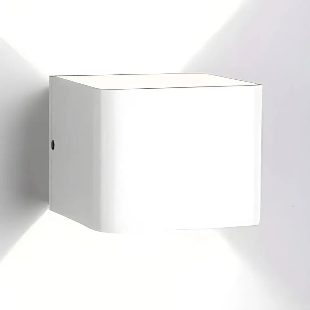 Elegante LED Wandleuchte aus Aluminium - Energieeffiziente Beleuchtung