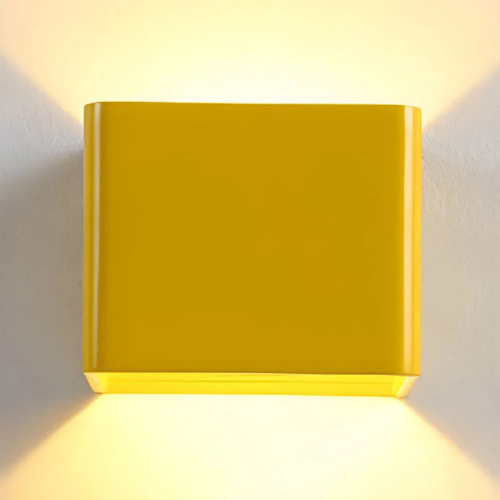 Elegante LED Wandleuchte aus Aluminium - Energieeffiziente Beleuchtung