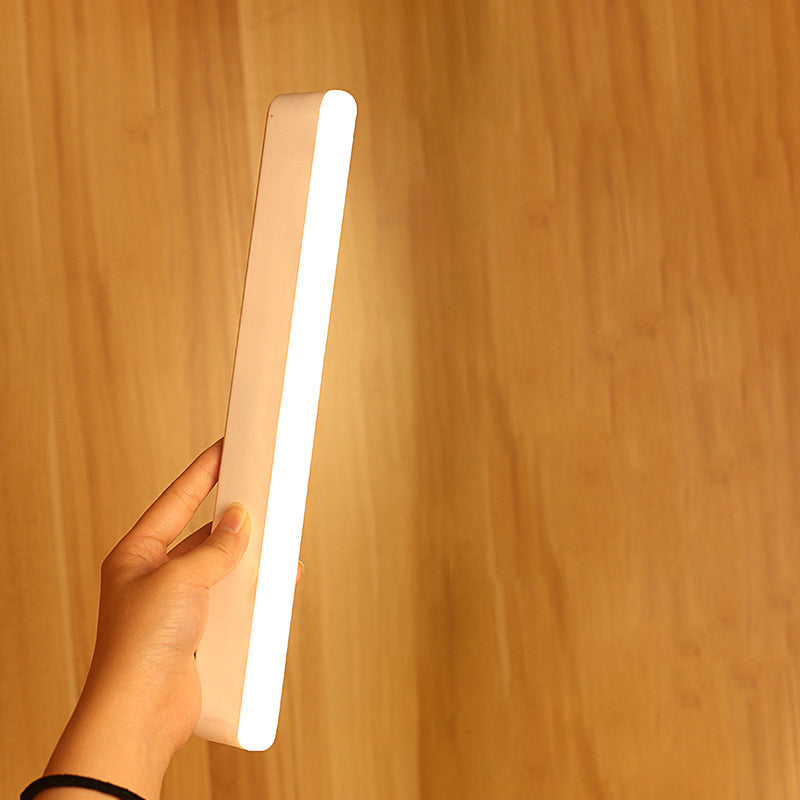 Elegante LED Wandleuchte im minimalistischen Stil – USB wiederaufladbar