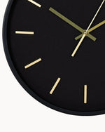 Stille Wanduhr im modernen Design – 35 cm Durchmesser für stilvolle Räume