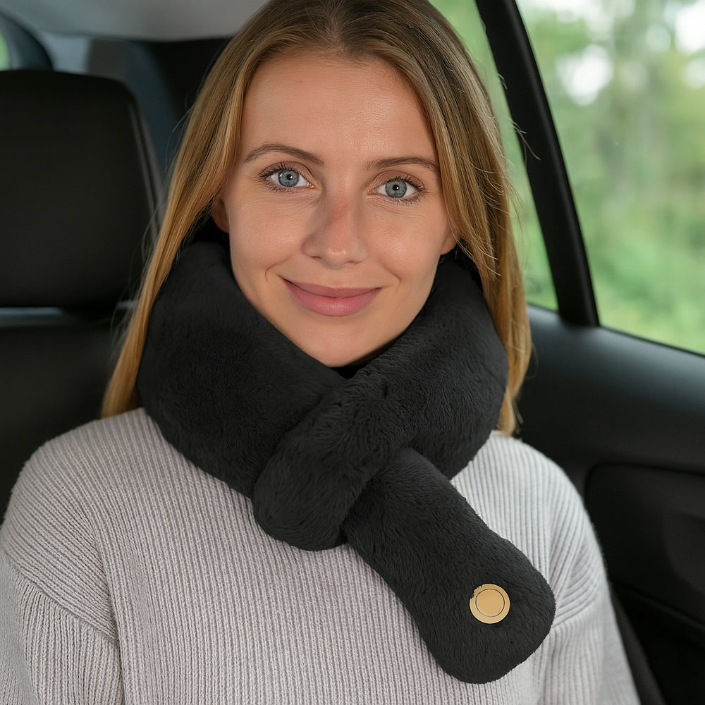 Neck pillow with integrated massage - ideal for car journeys and flights