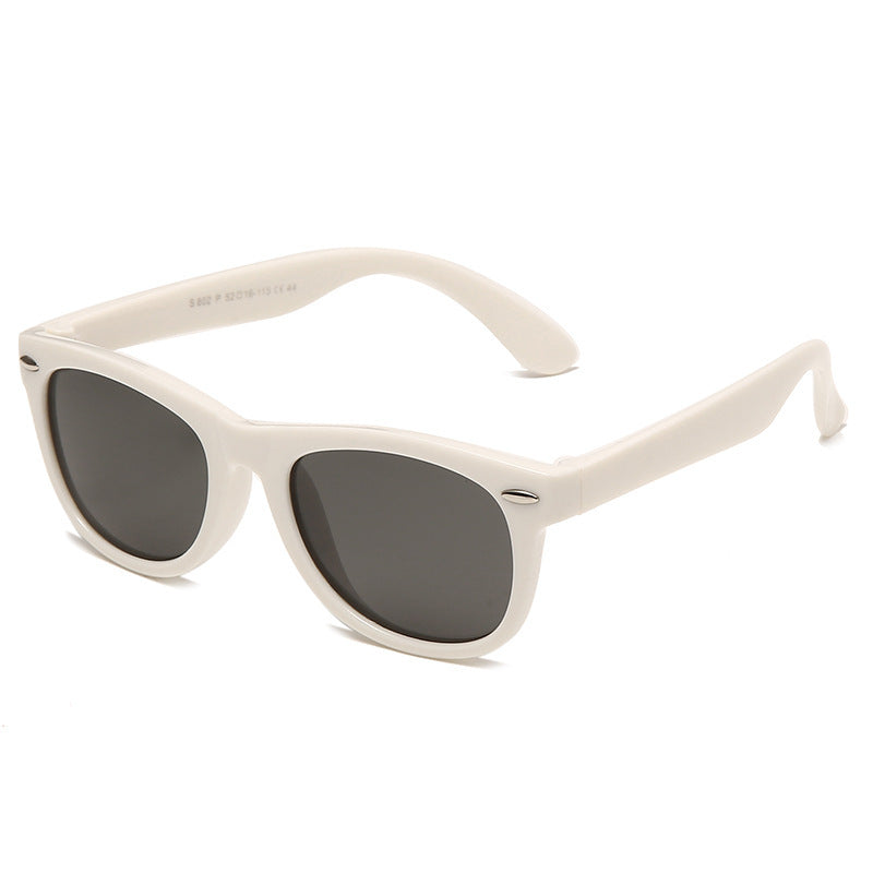Flexible and sturdy frame for kids' sunglasses