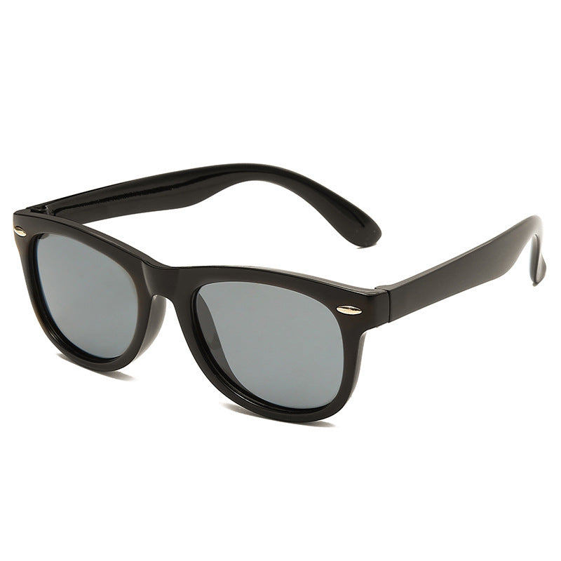 Flexible and sturdy frame for kids' sunglasses