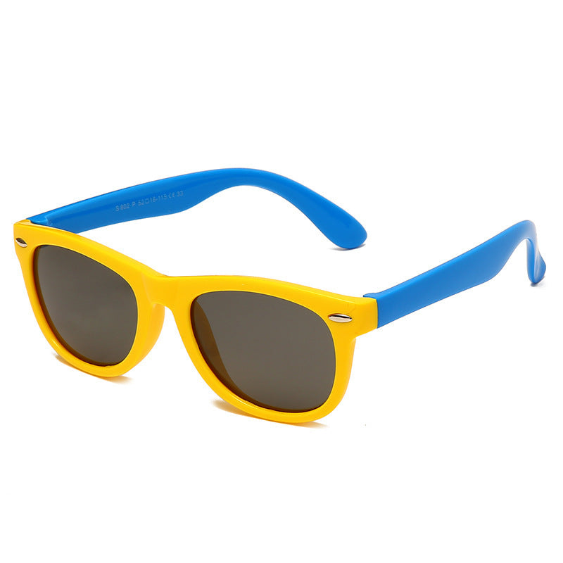 Flexible and sturdy frame for kids' sunglasses