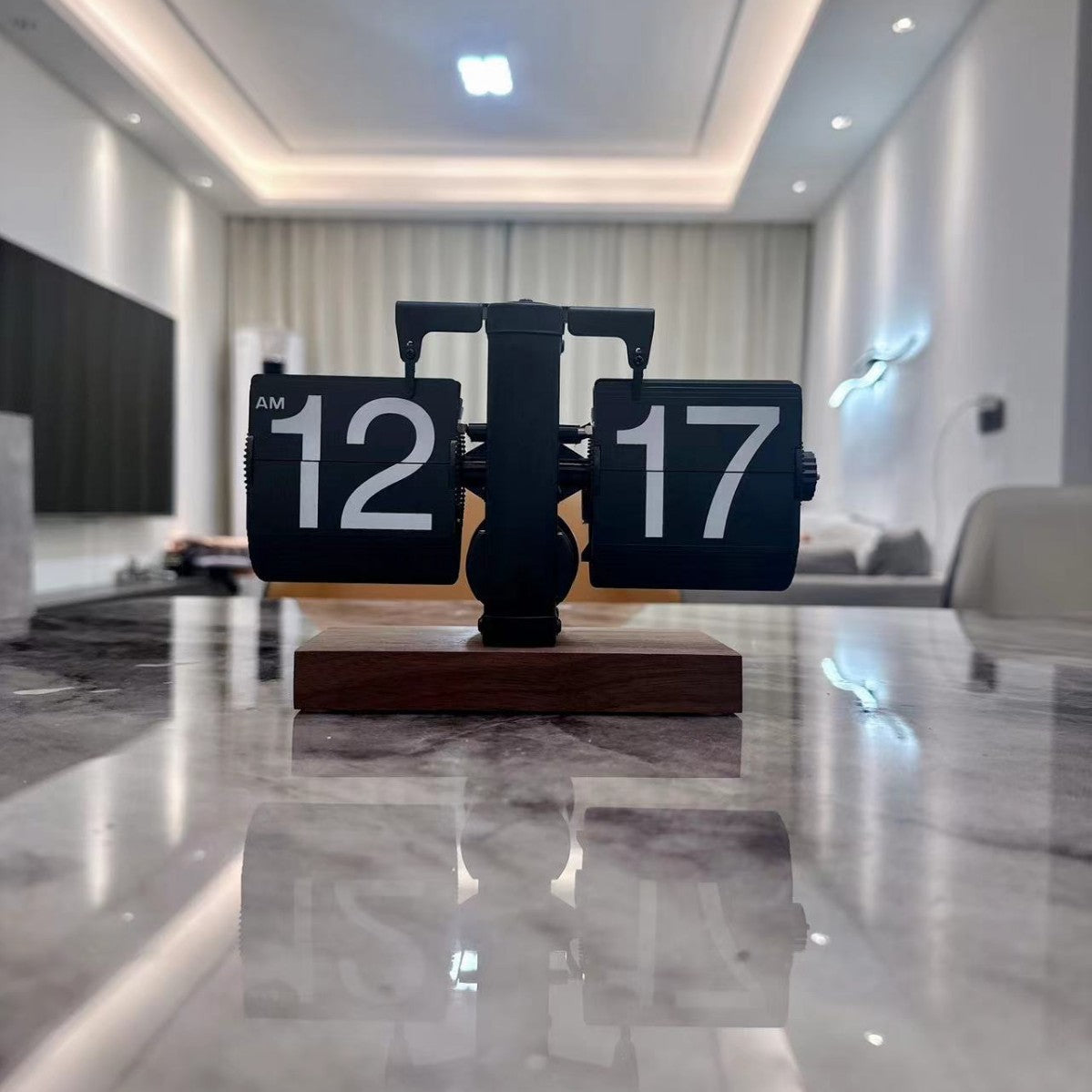 Retro Wall Clock with Wooden Base – Stylish Desk Clock for Home and Office
