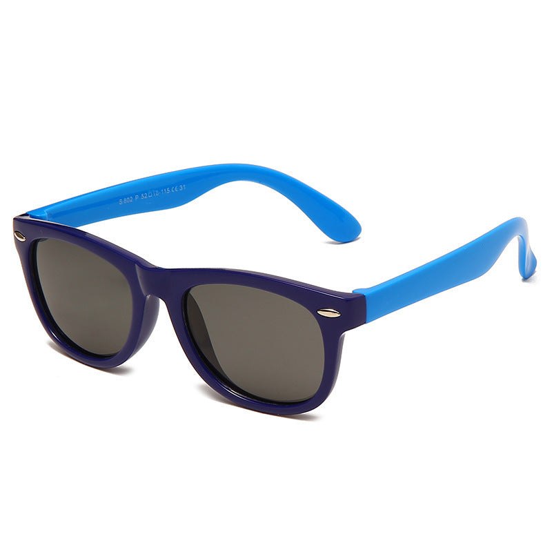 Flexible and sturdy frame for kids' sunglasses