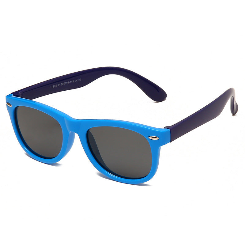 Flexible and sturdy frame for kids' sunglasses