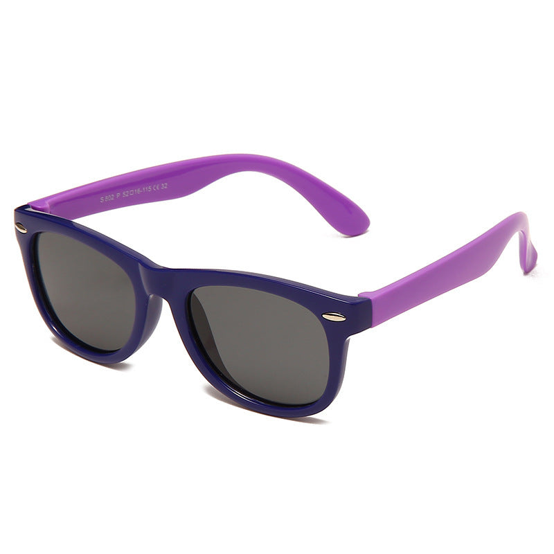 Flexible and sturdy frame for kids' sunglasses