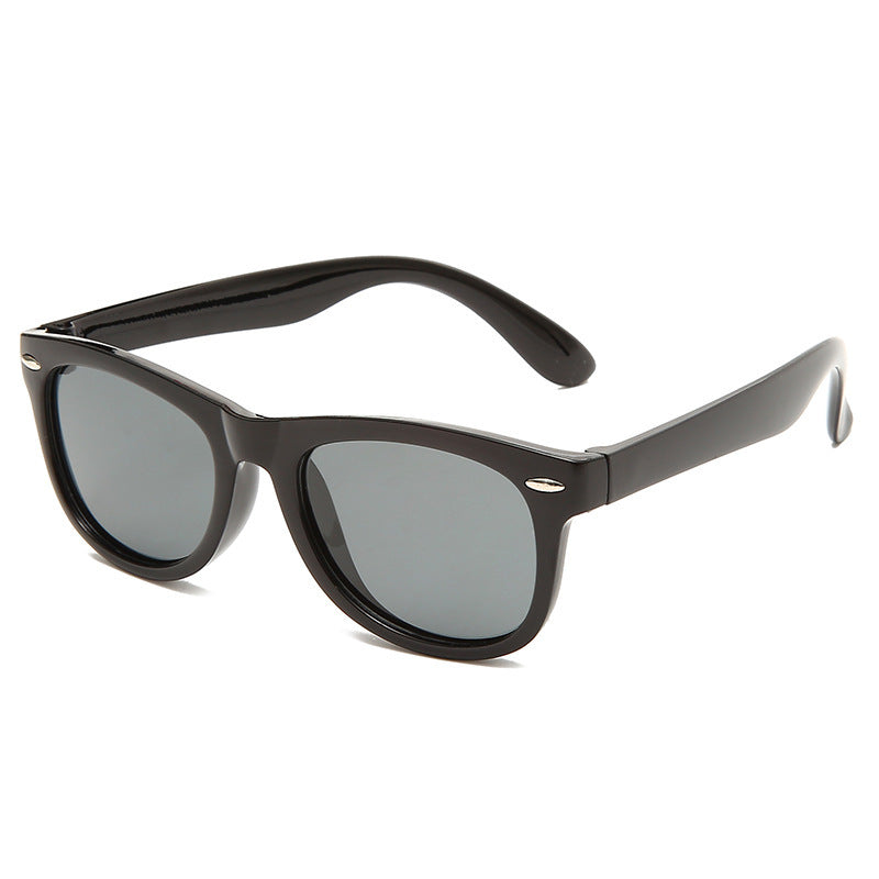 Flexible and sturdy frame for kids' sunglasses