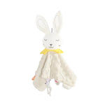 Cuddly cloth made from the softest plush with an integrated rattle