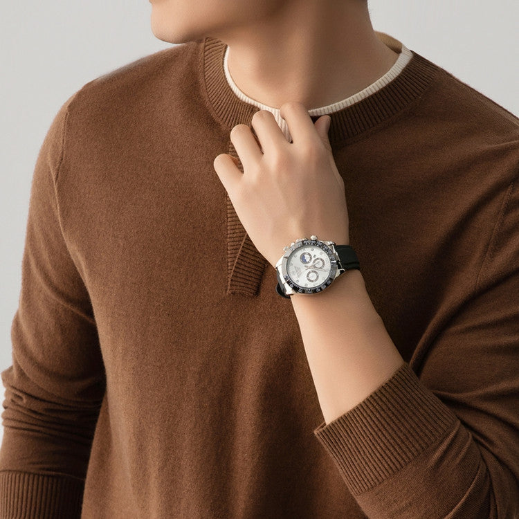 Sporty Men's Bracelet with Versatile Functions