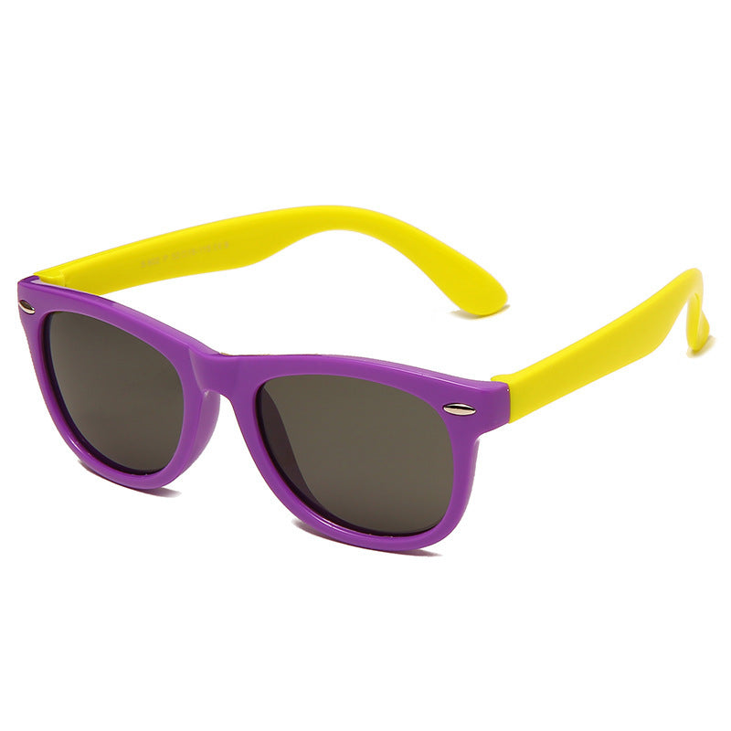 Flexible and sturdy frame for kids' sunglasses