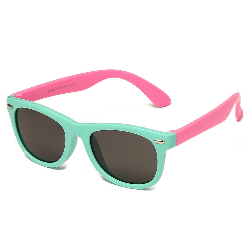 Flexible and sturdy frame for kids' sunglasses
