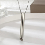 Smoking cessation necklace - Nicotine-free breathing aid