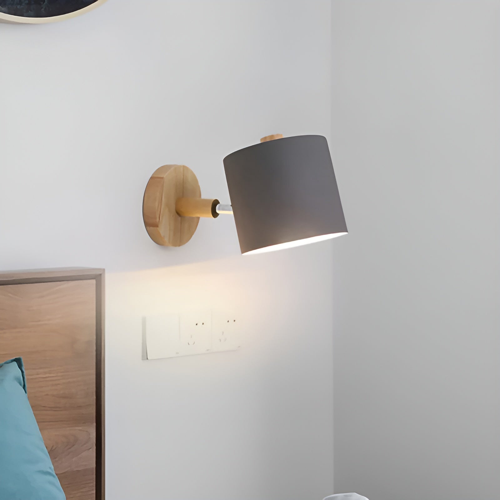 Verstellbare Wandlampe in Pastell – Farbige Akzentbeleuchtung für jeden Raum