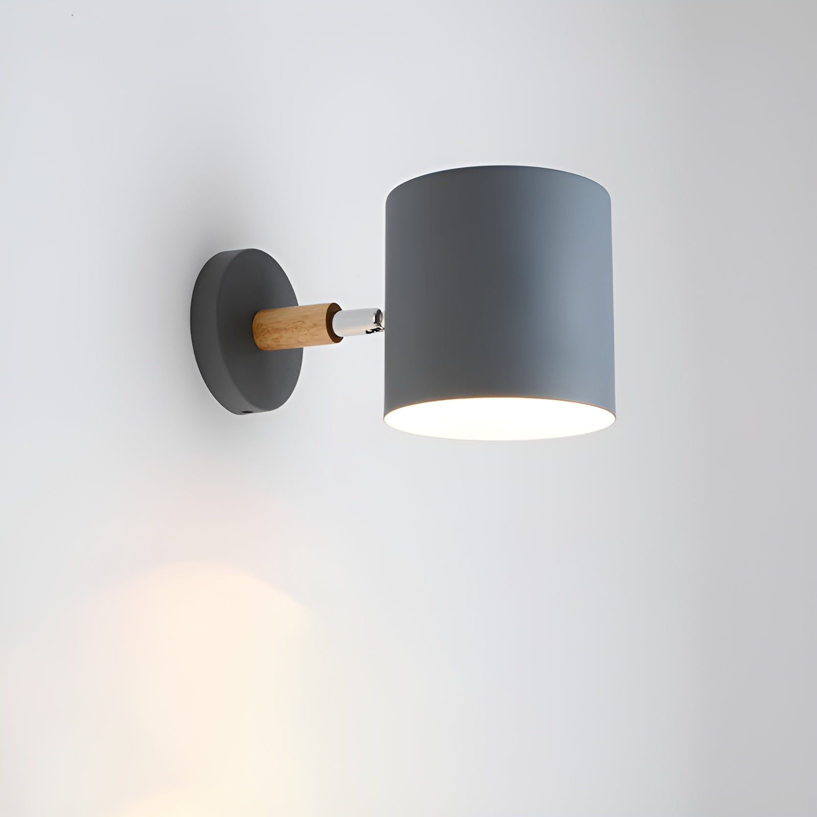 Verstellbare Wandlampe in Pastell – Farbige Akzentbeleuchtung für jeden Raum