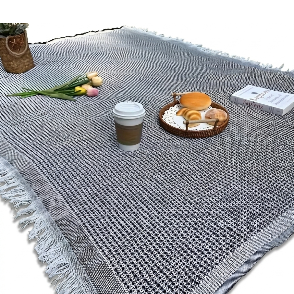 Waterproof Picnic Blanket | Spacious Outdoor Mat | Lightweight and Foldable