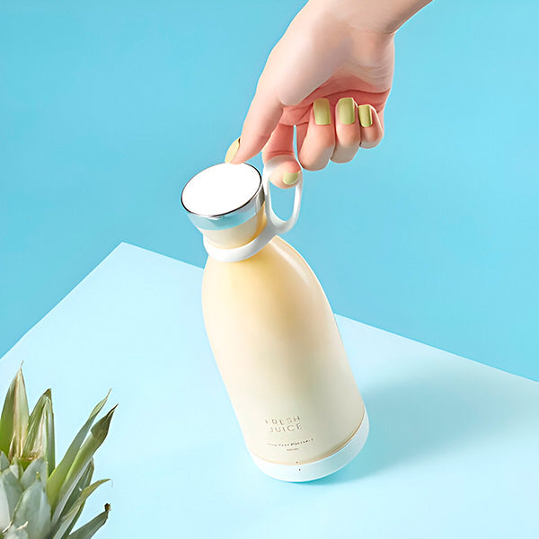 QuickBlend – Tragbarer Mixer für frische Smoothies