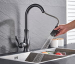 Elegante Küchenarmatur mit ausziehbarem Brausekopf