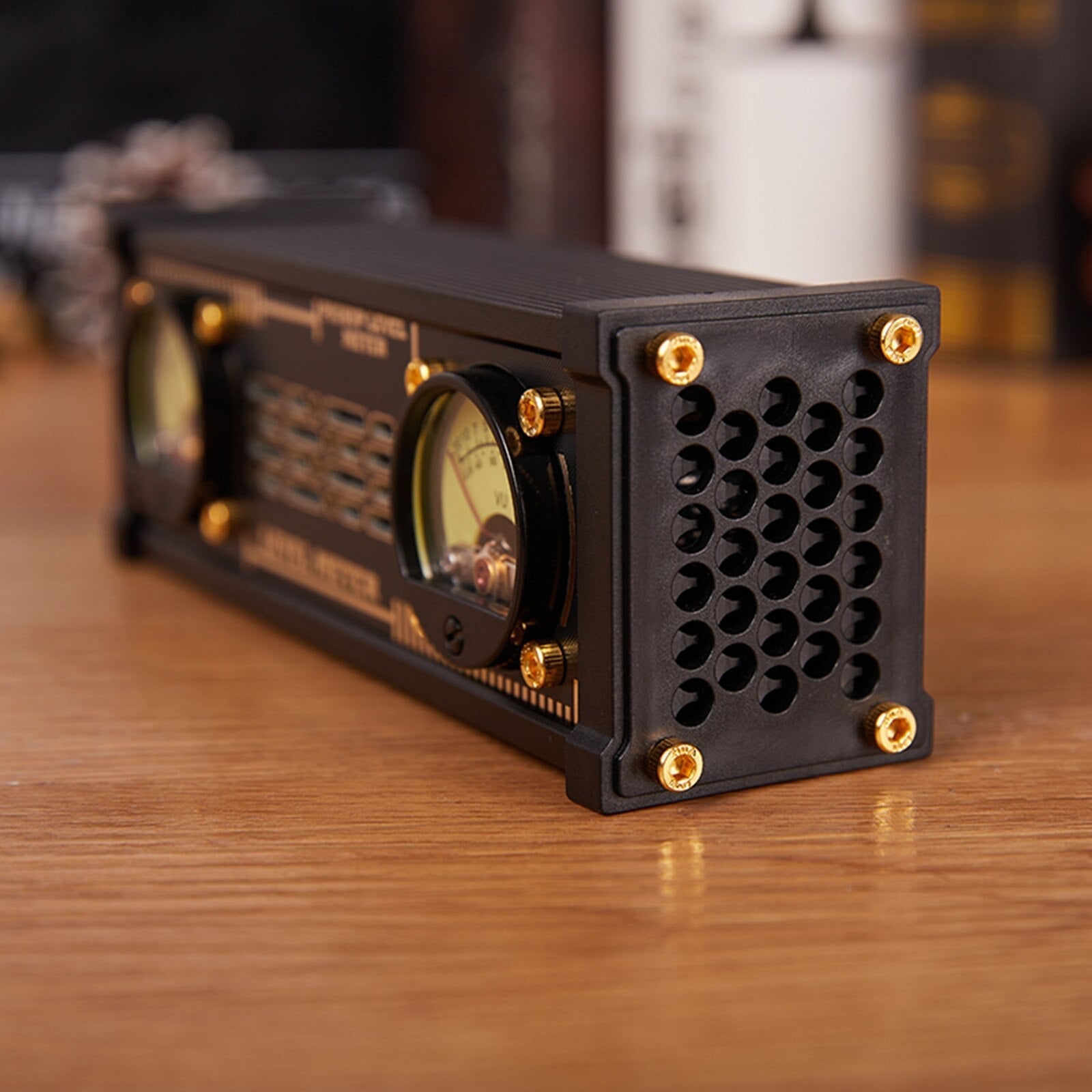 Eleganter Vintage-Lautstärkemesser | AudioEleganz