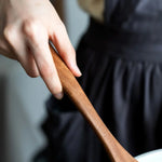 NaturPur – Elegant Wooden Cookware Set with Storage Basket