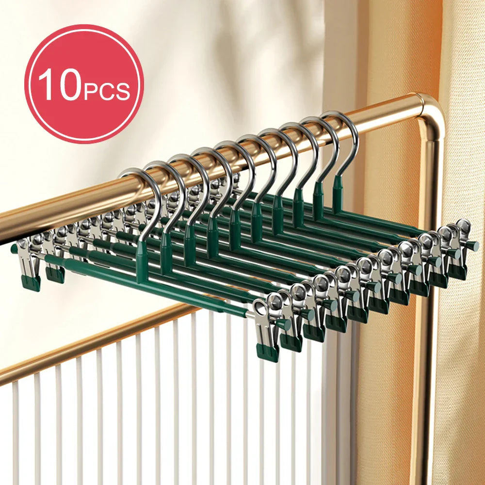 Stylischer Edelstahl Kleiderbügel mit flexiblen Clips