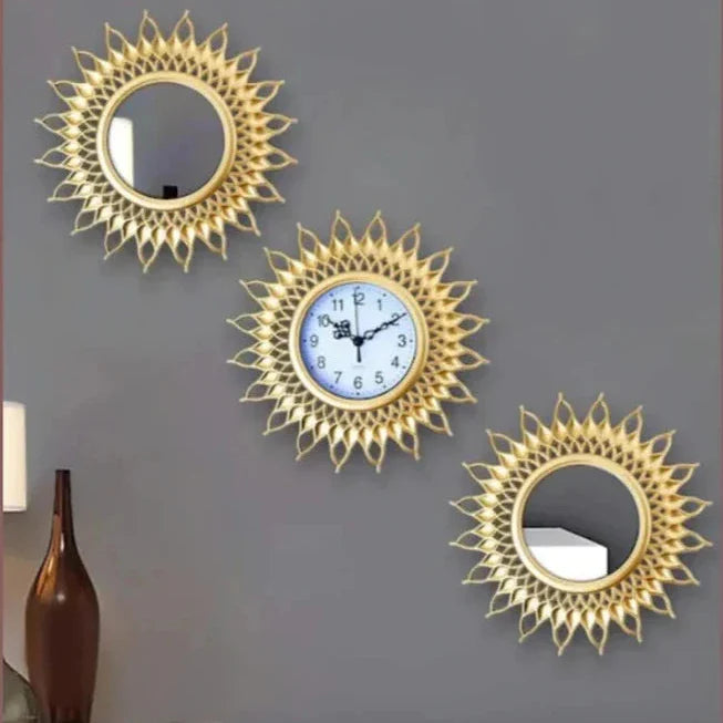 Zeitlose Wanduhr und Spiegel Set – Elegantes Design in Antikgold