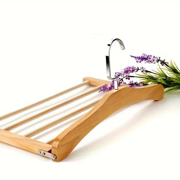 Elegante Holzkleiderbügel – Stilvolle Ordnung für Ihren Kleiderschrank