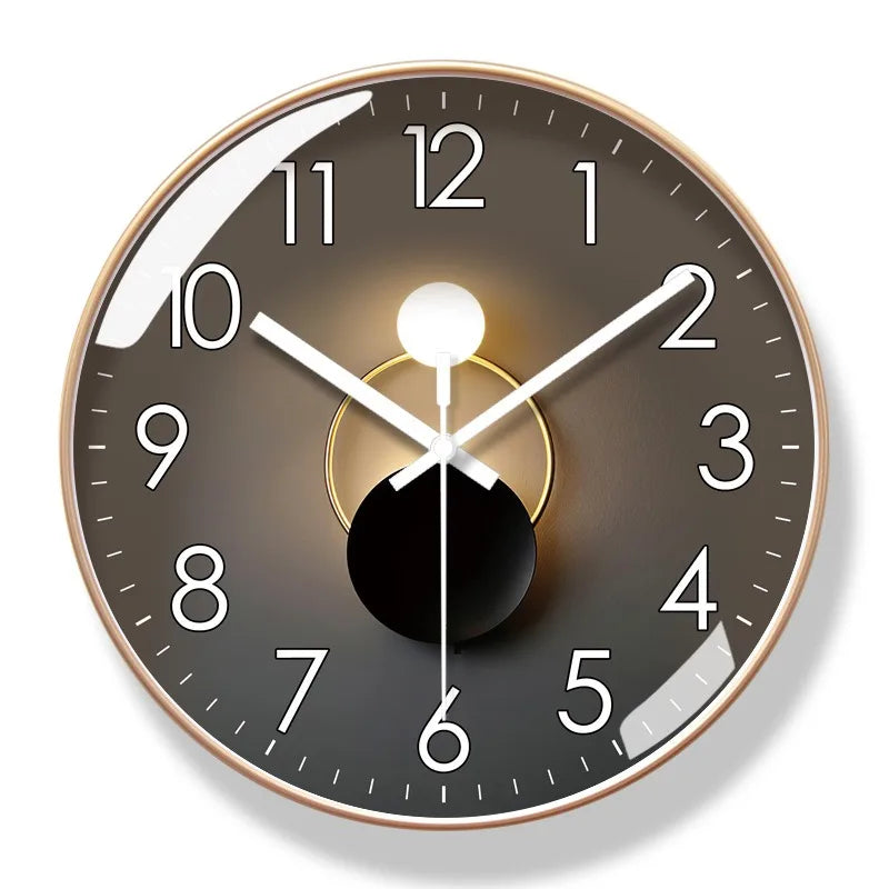 Stille Eleganz: Moderne Wanduhr für Ihr Zuhause