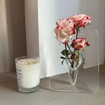 Elegante Röhrenvase für zeitgenössisches Wohnen