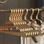 Stilvolle Kleiderbügel aus Metall für eine elegante Garderobe (5 Stück)