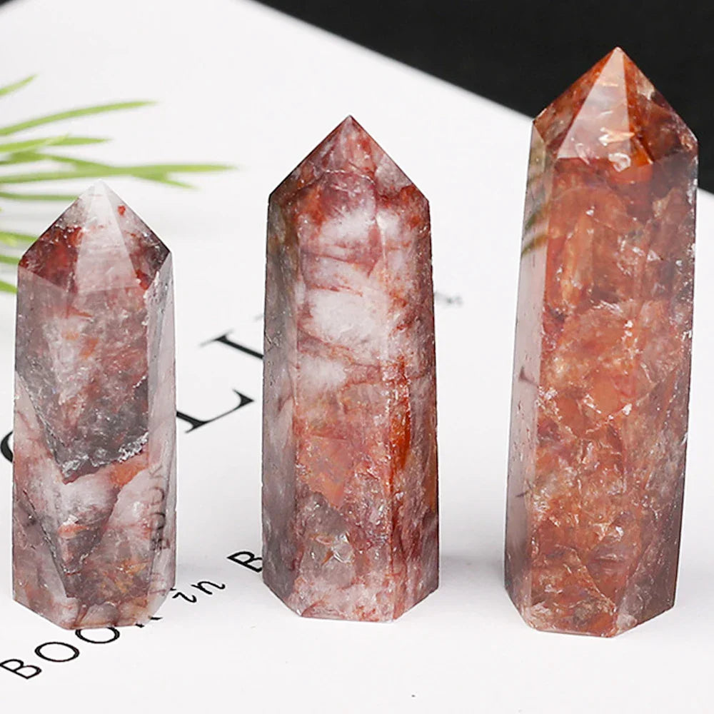 Kristallklarer Obelisk aus Naturquarz | Spirituelle Energie für dein Zuhause