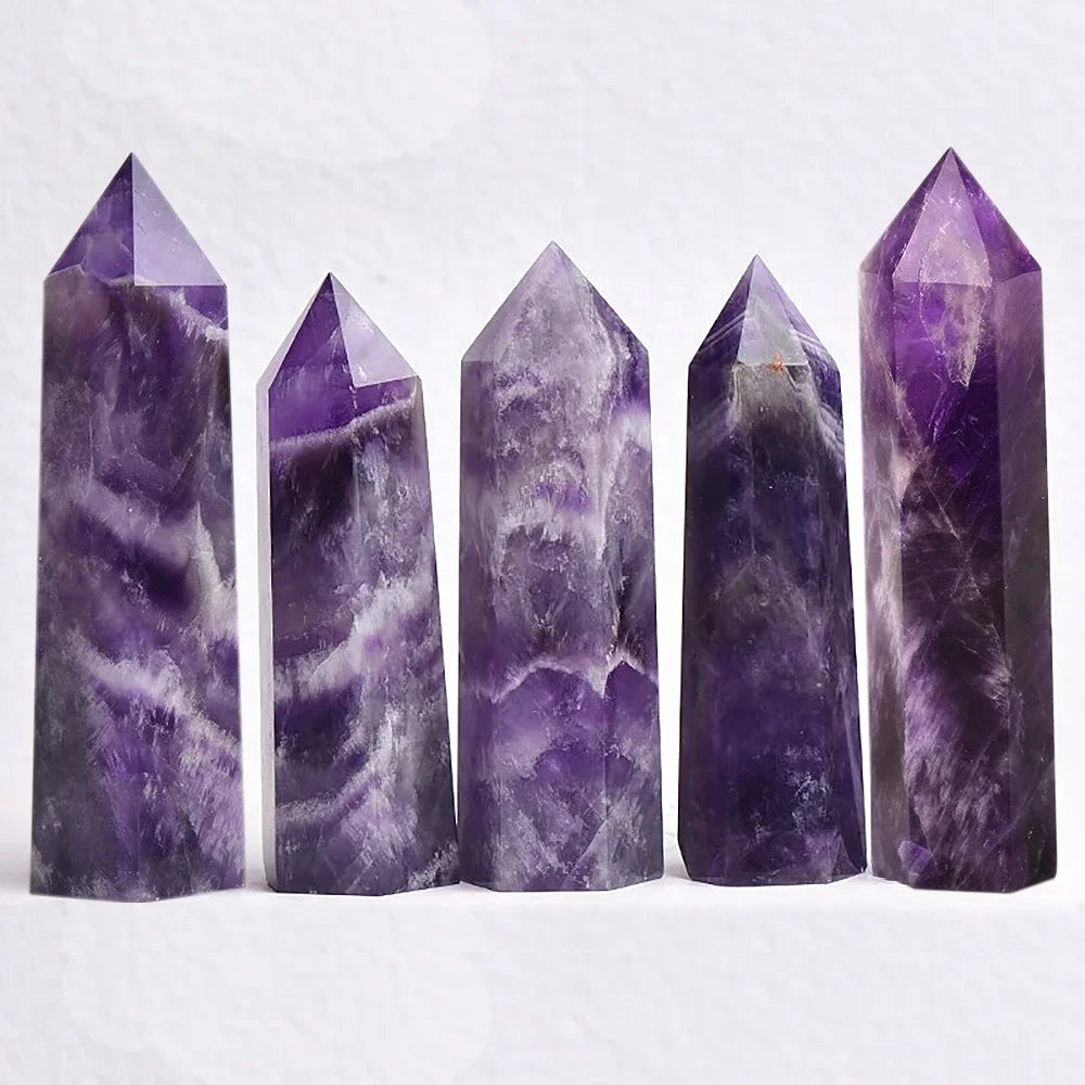 Kristallklarer Obelisk aus Naturquarz | Spirituelle Energie für dein Zuhause