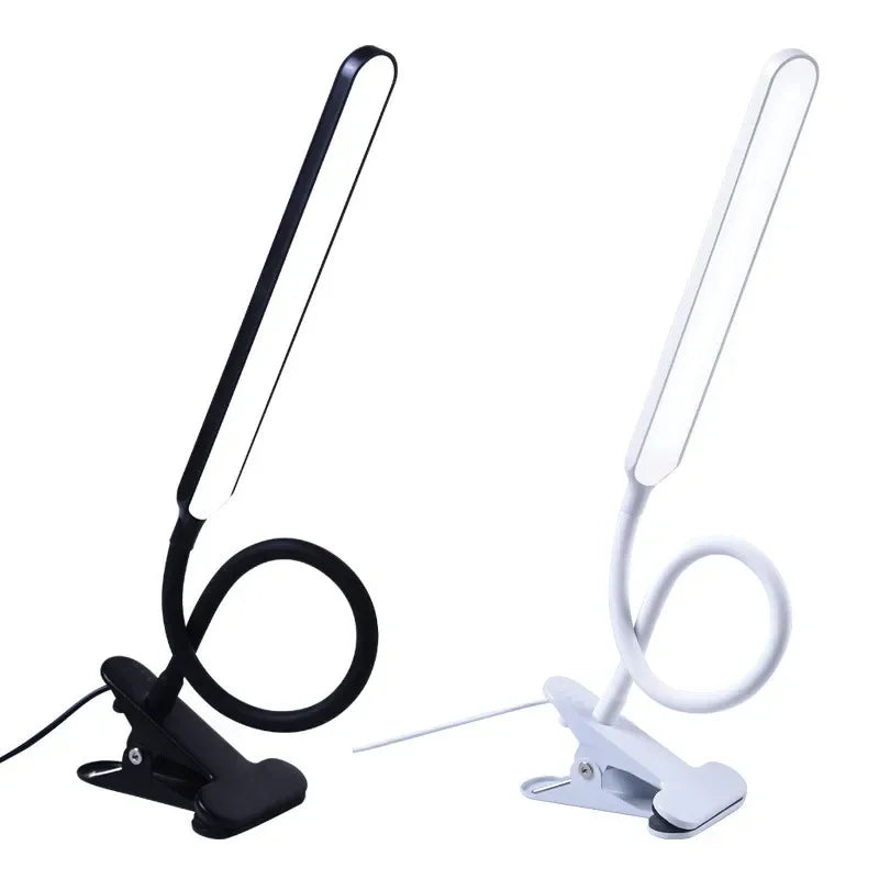 Schwenkbare LED Tischlampe mit USB-Anschluss