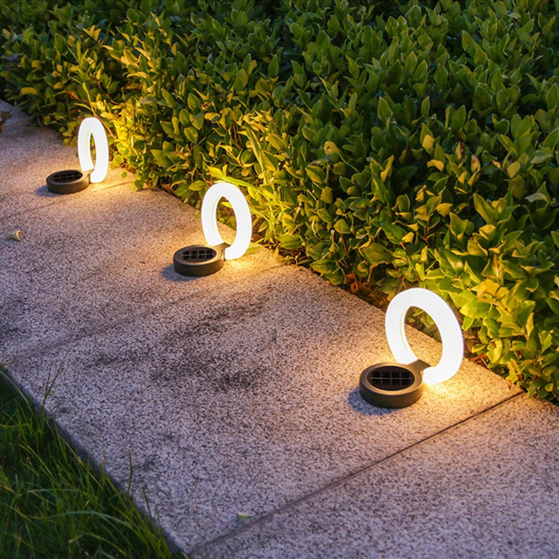 Adjustable Solar Garden Light with 360° Light Control