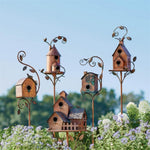 Zierliche Vogelhaus Gartenstecker – Rustikaler Charme