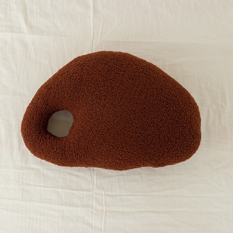 Fluffy pebble-effect cushions